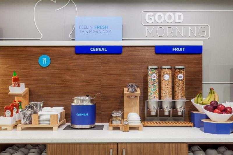 Holiday Inn Express - Nyc Brooklyn - Sunset Park By Ihg New York Bagian luar foto